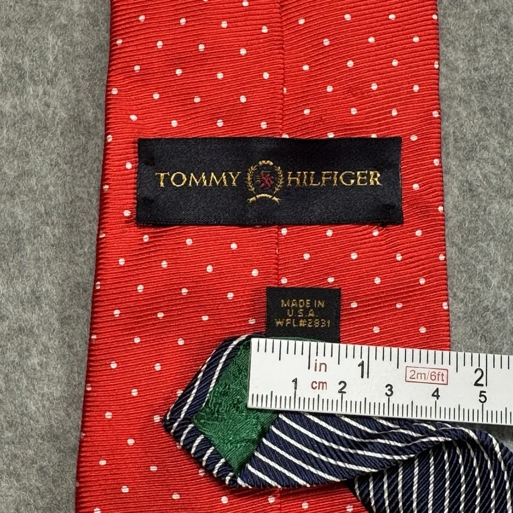 Tommy Hilfiger this vintage
